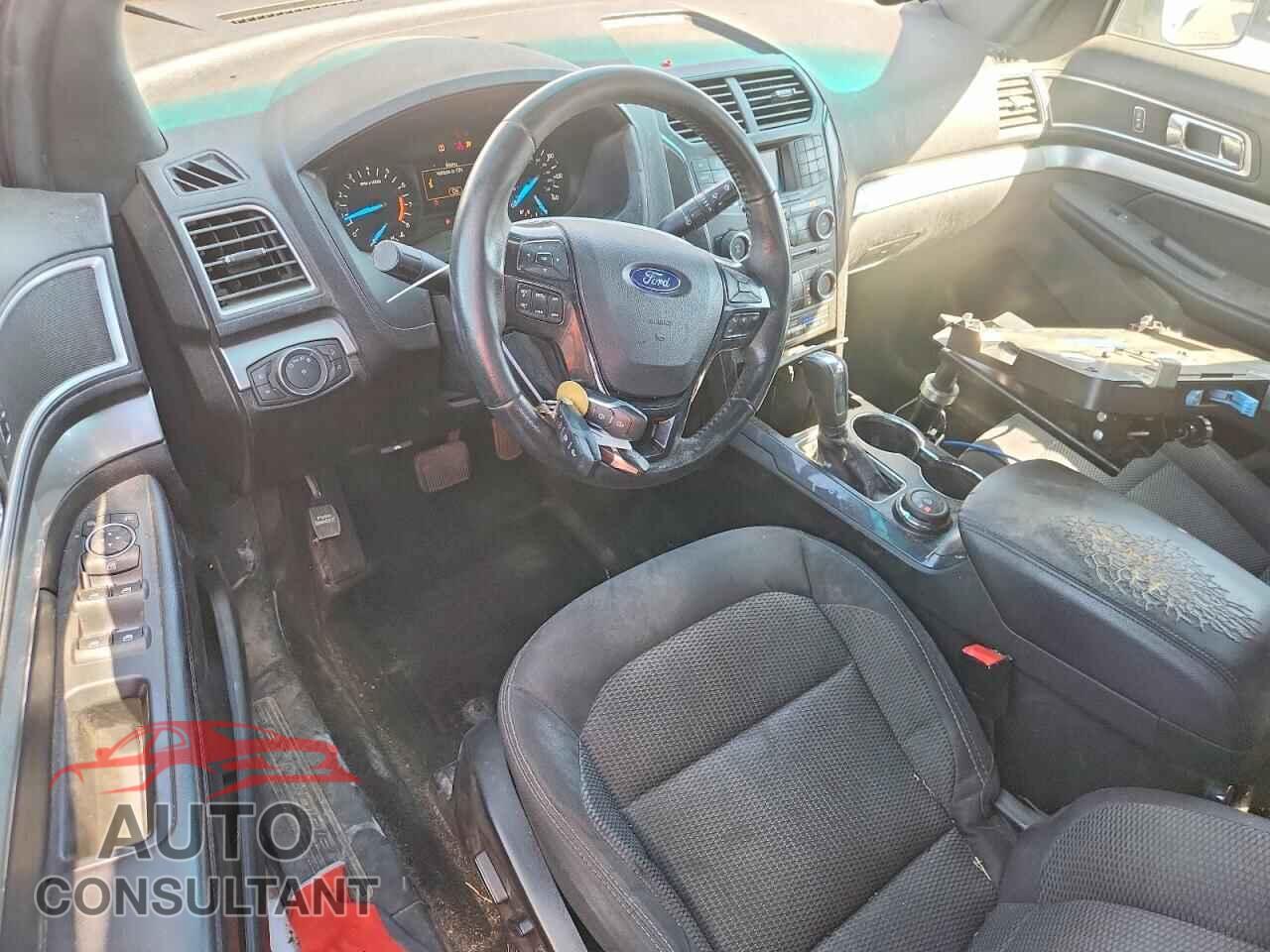 FORD EXPLORER 2017 - 1FM5K8D8XHGC77882