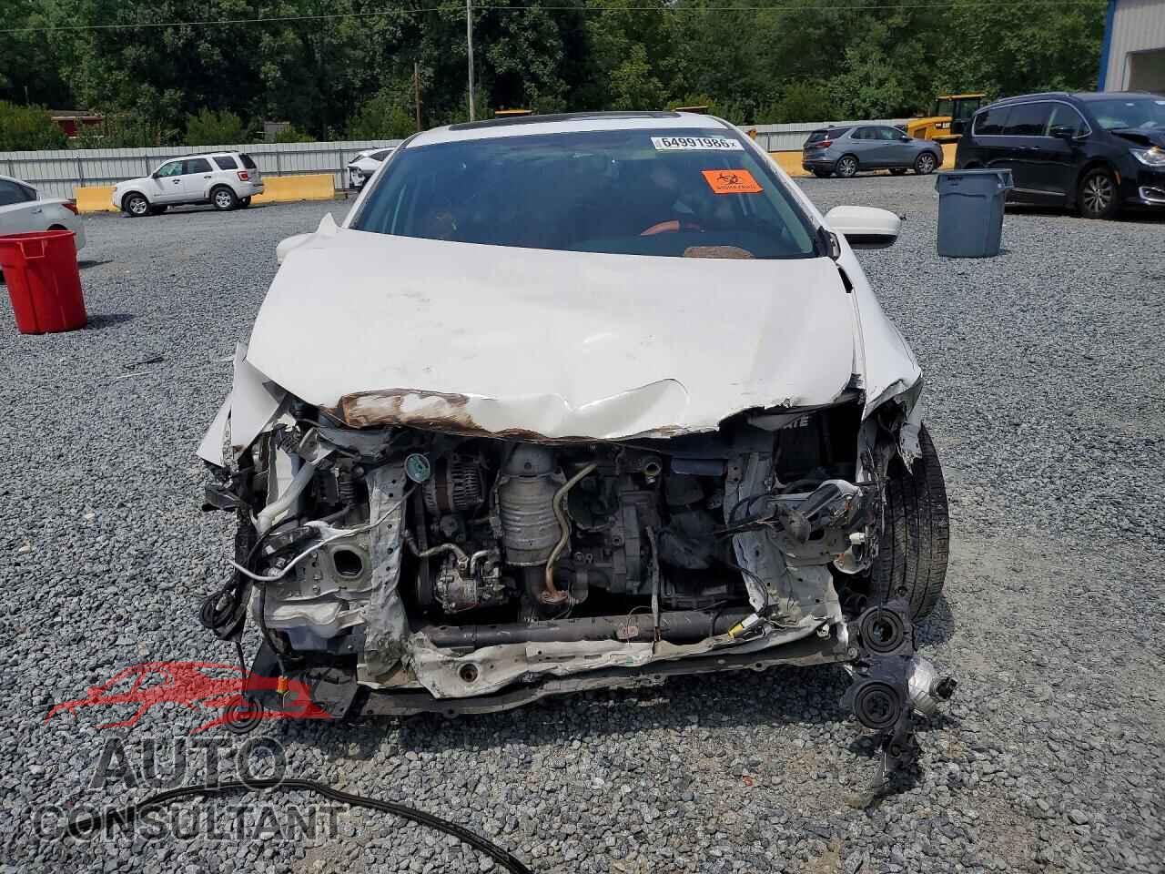 HONDA CIVIC 2014 - 19XFB2F88EE070681