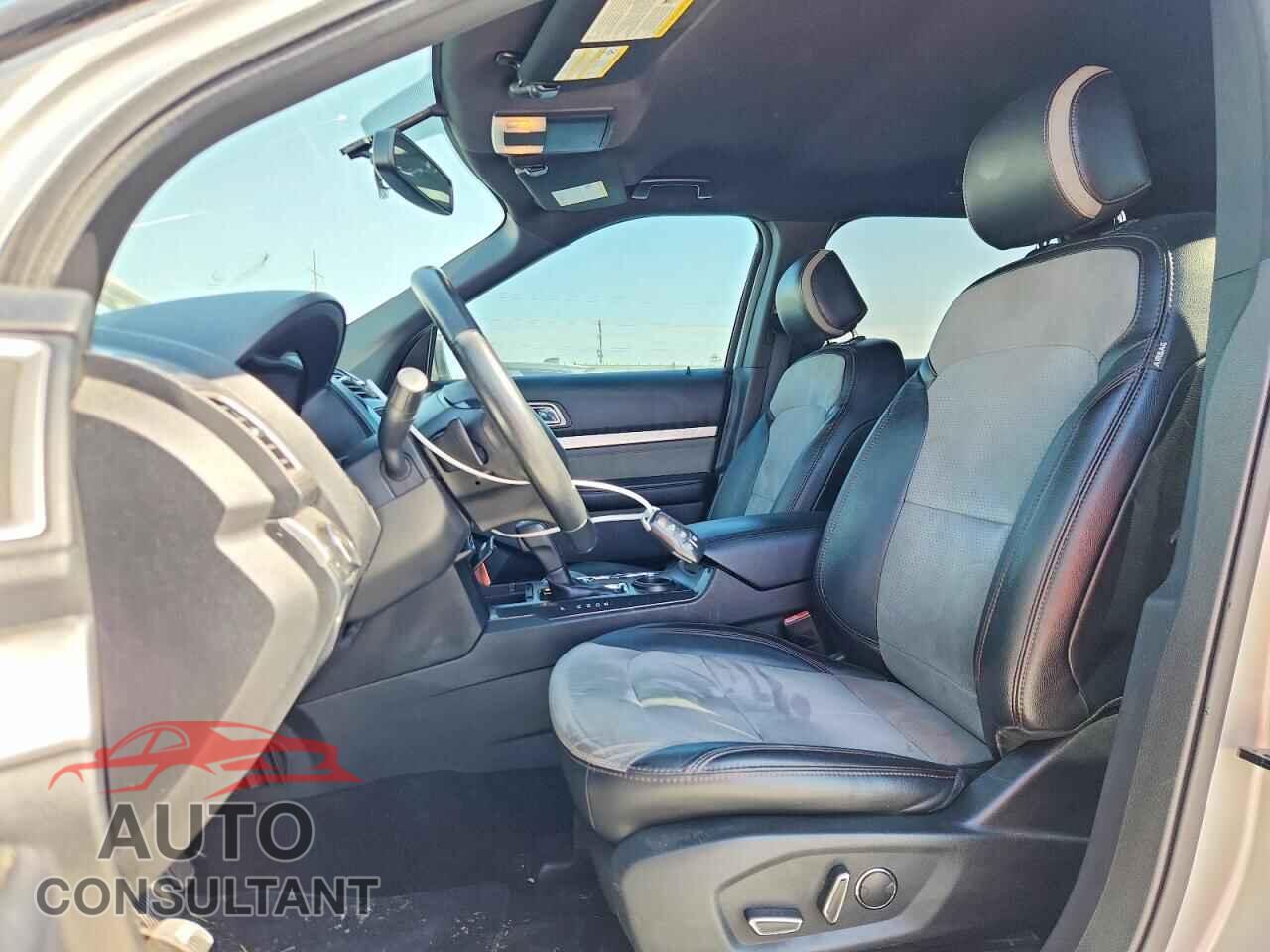FORD EXPLORER 2017 - 1FM5K7D83HGC46659