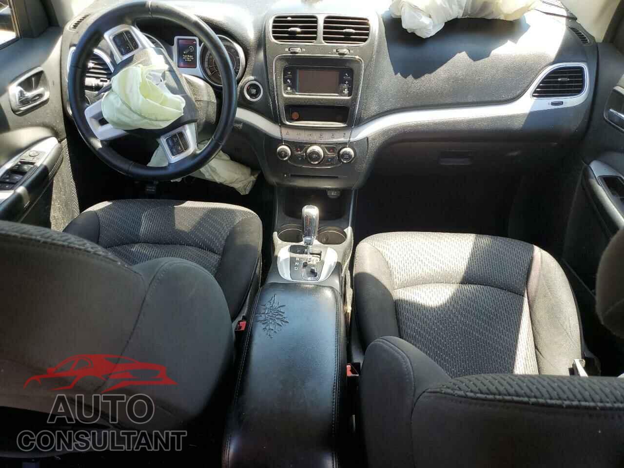 DODGE JOURNEY 2018 - 3C4PDCAB2JT219020
