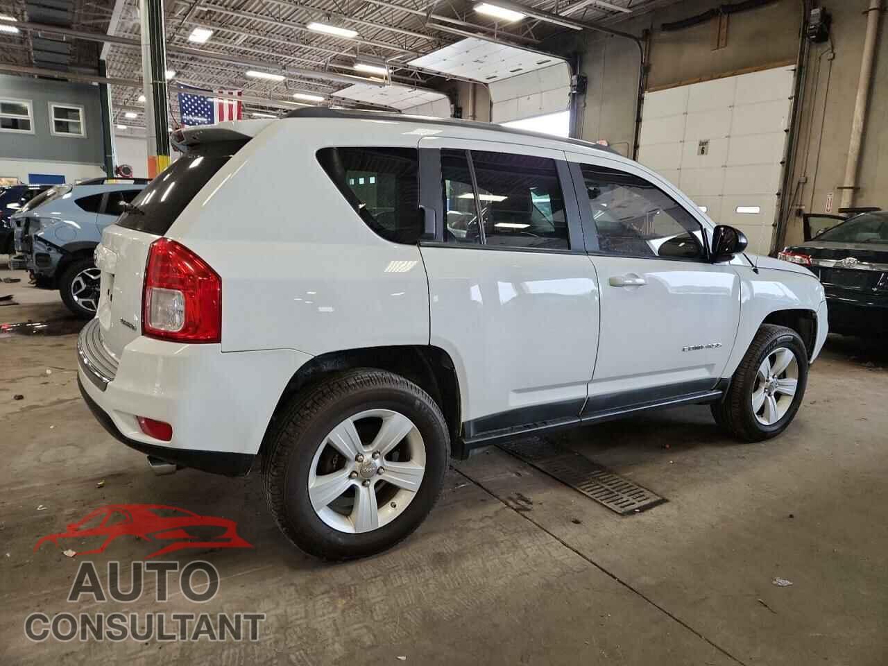 JEEP COMPASS 2011 - 1J4NF5FB2BD263803