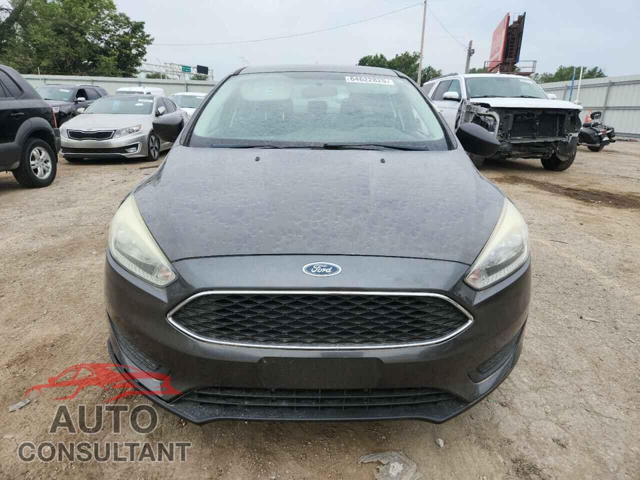 FORD FOCUS 2015 - 1FADP3E22FL368721