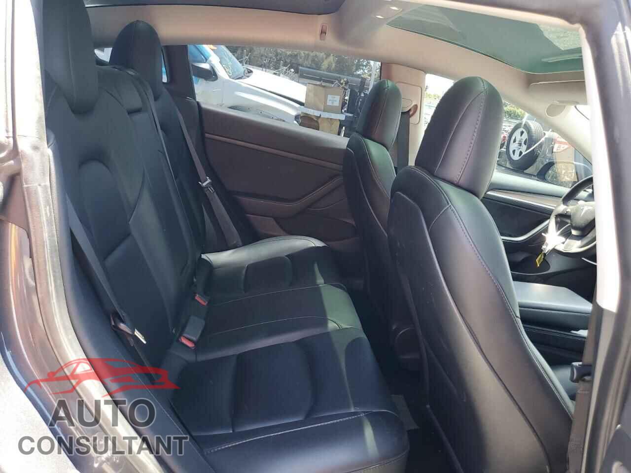 TESLA MODEL 3 2022 - 5YJ3E1EB8NF338186