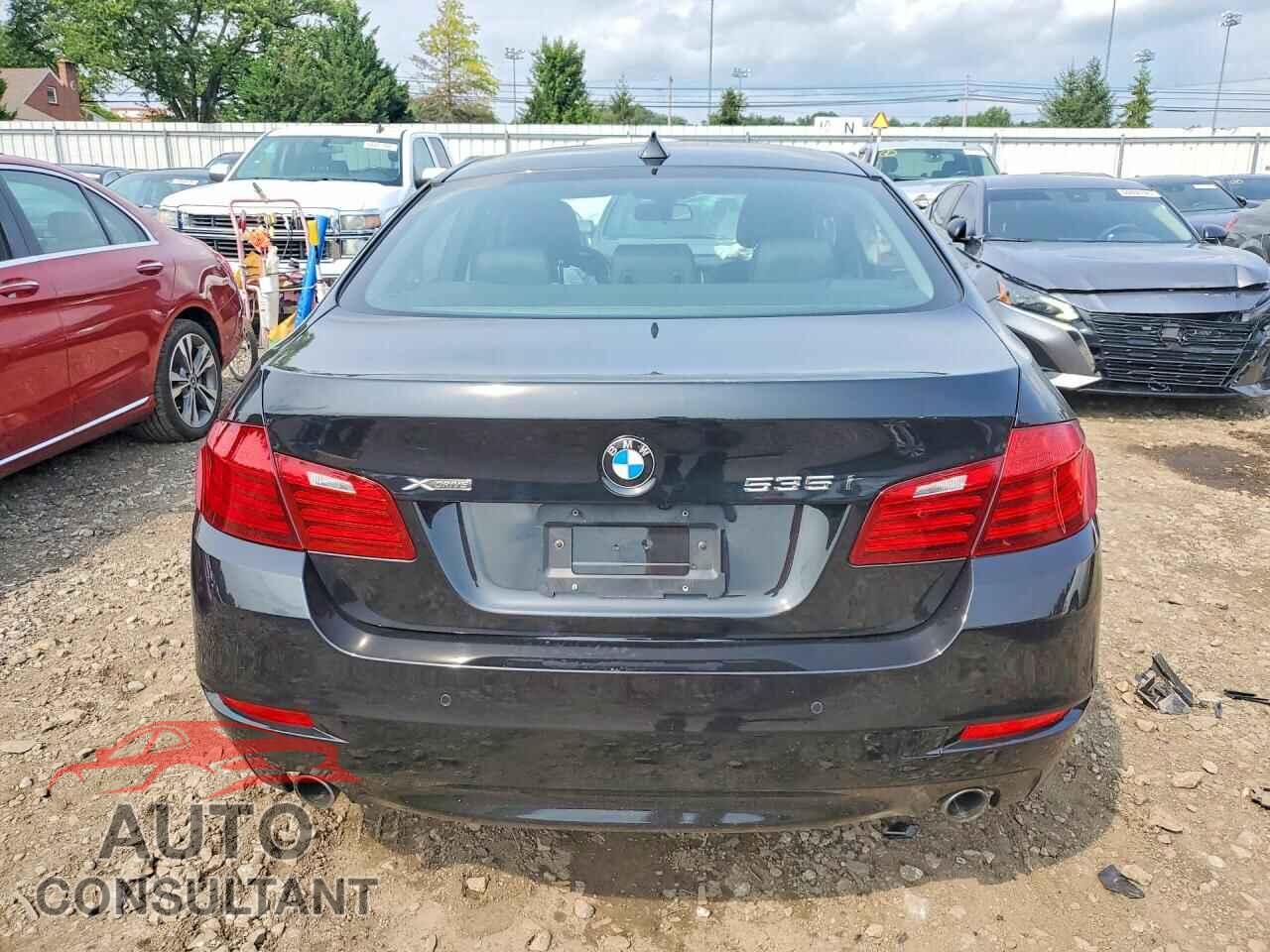 BMW 5 SERIES 2015 - WBA5B3C52FD545317