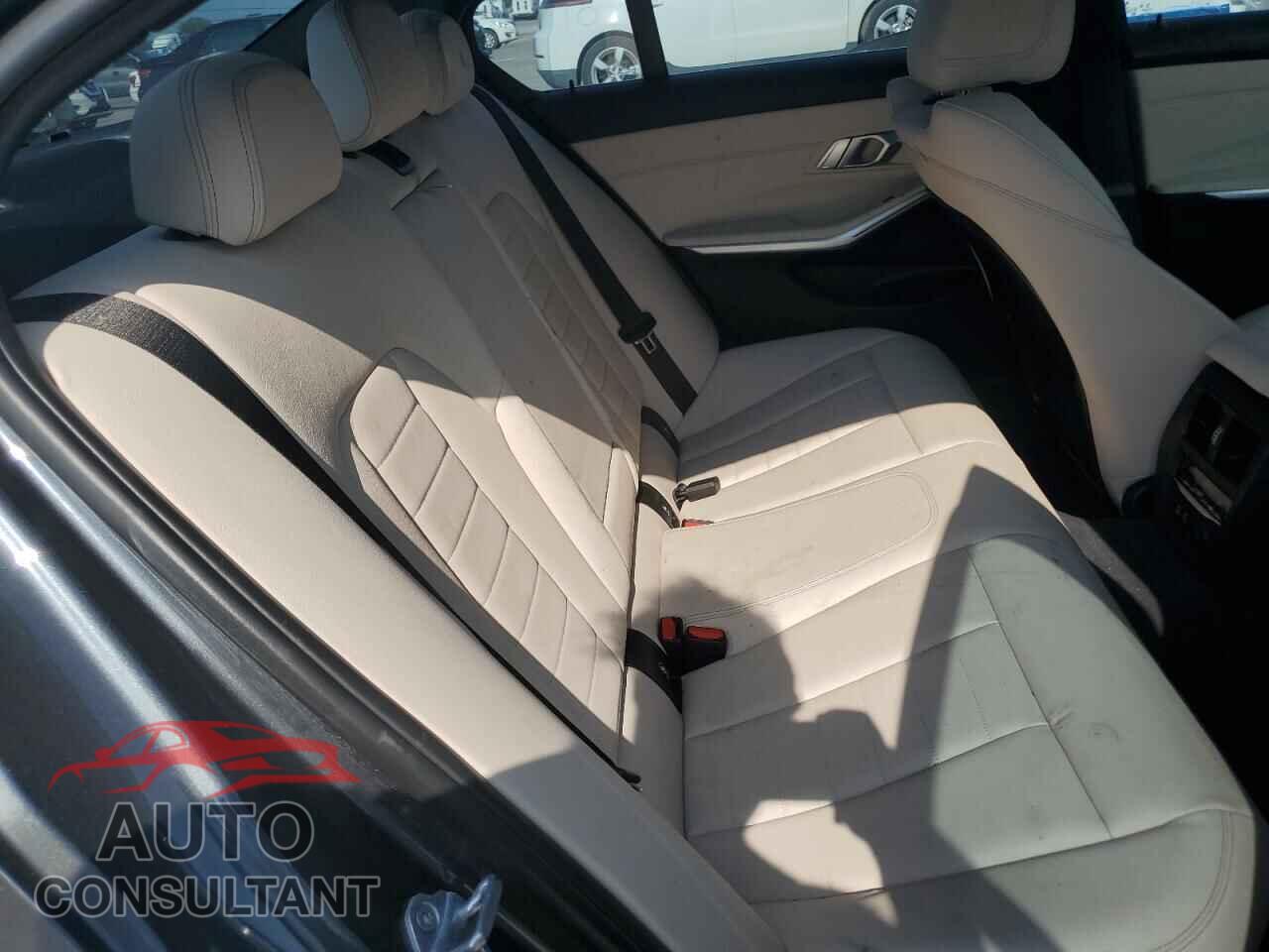 BMW 3 SERIES 2019 - WBA5R1C56KAK10461