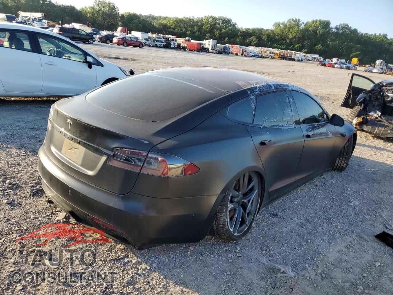 TESLA MODEL S 2021 - 5YJSA1E68MF441519