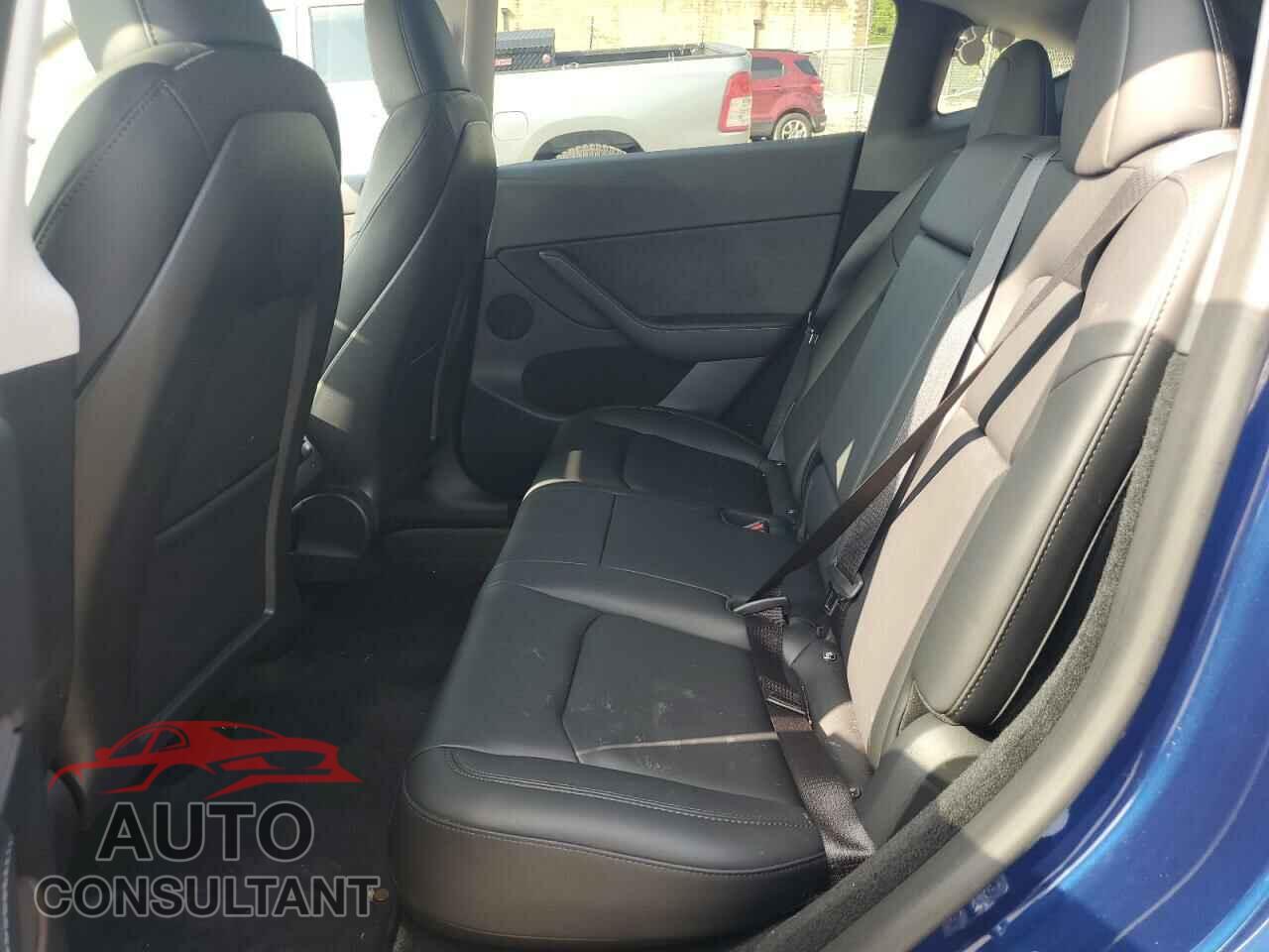 TESLA MODEL Y 2023 - 7SAYGDEEXPF686069