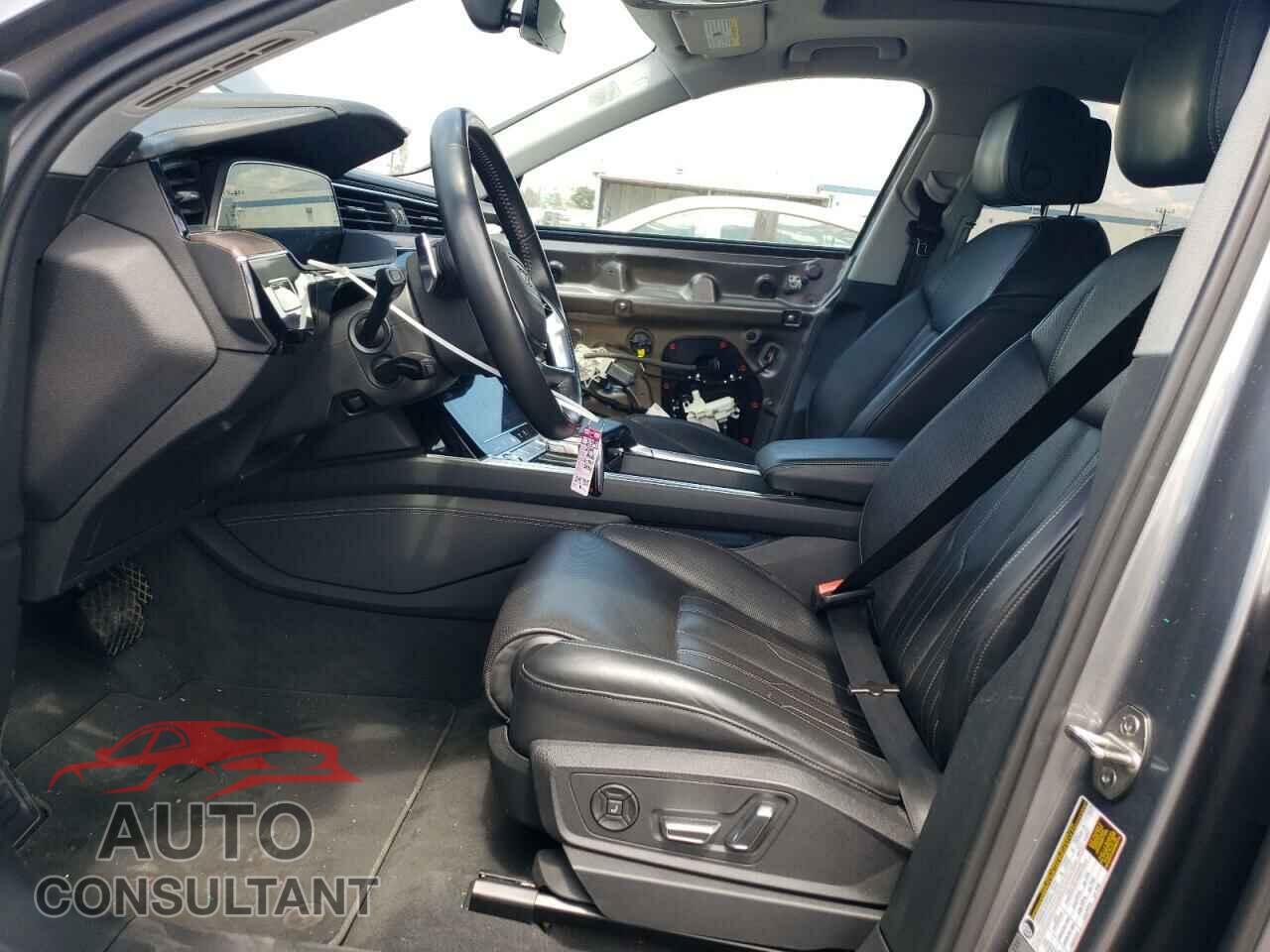 AUDI E-TRON 2019 - WA1VAAGE7KB019785