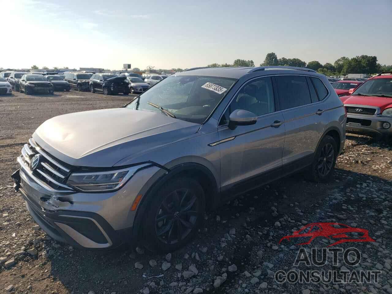 VOLKSWAGEN TIGUAN 2023 - 3VV3B7AX0PM089394