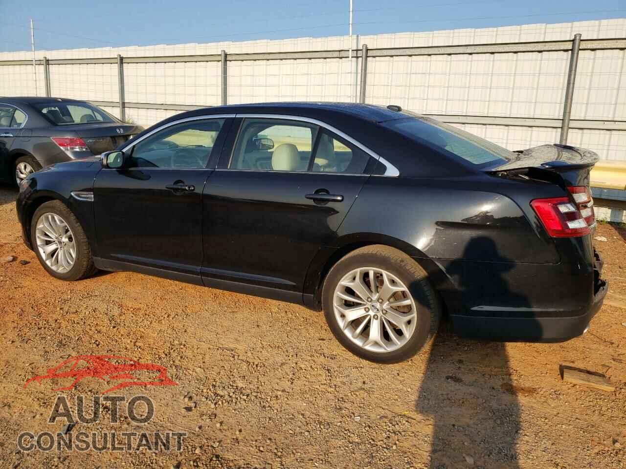 FORD TAURUS 2019 - 1FAHP2F82KG111009