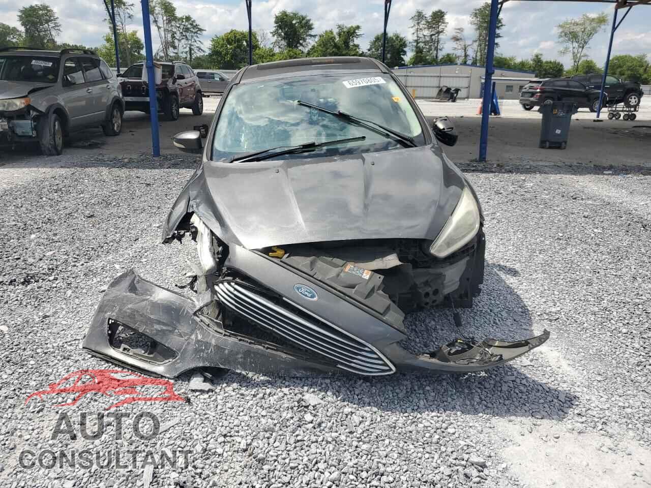 FORD FOCUS 2017 - 1FADP3J26HL279162