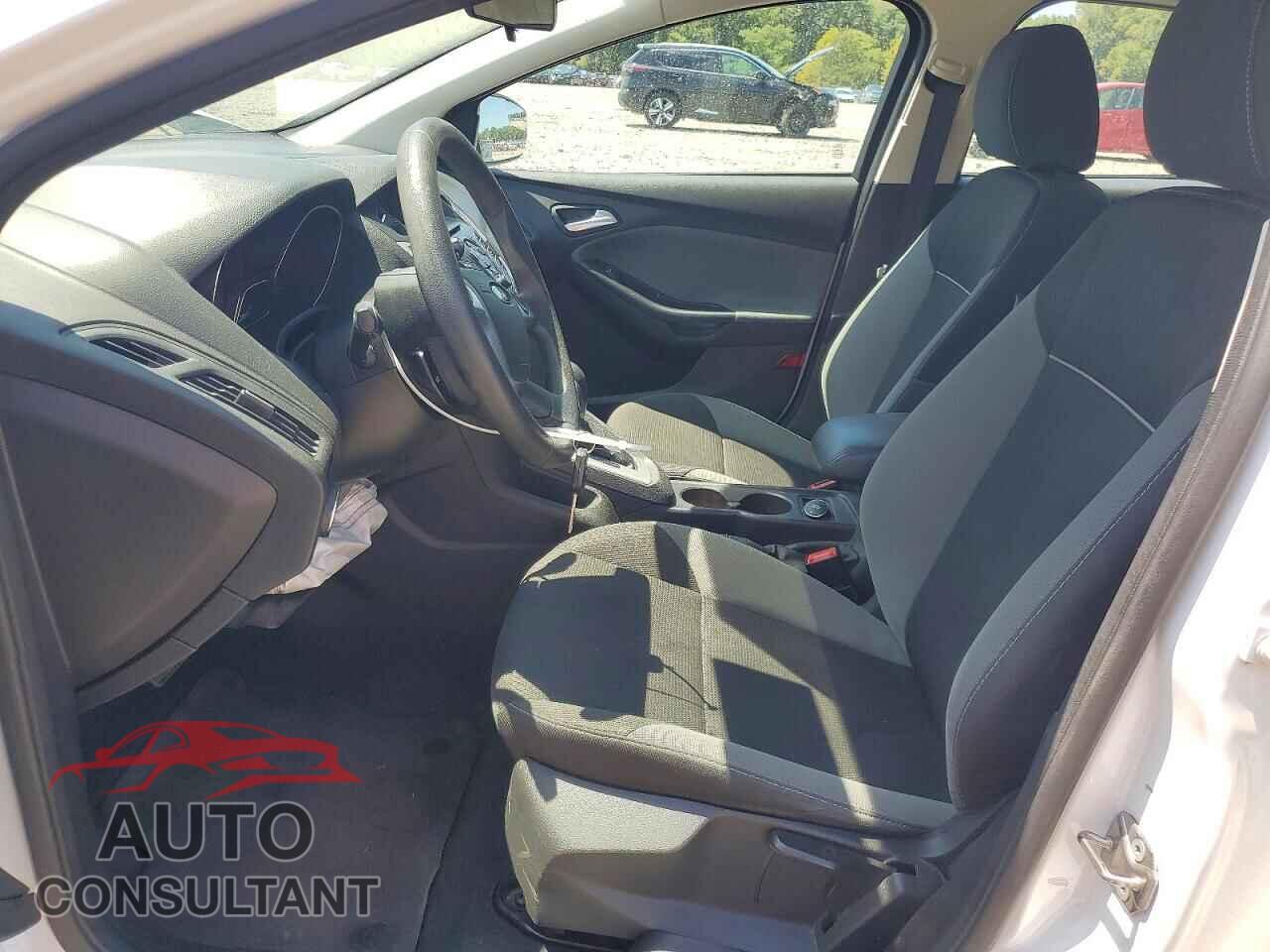 FORD FOCUS 2014 - 1FADP3K24EL392814