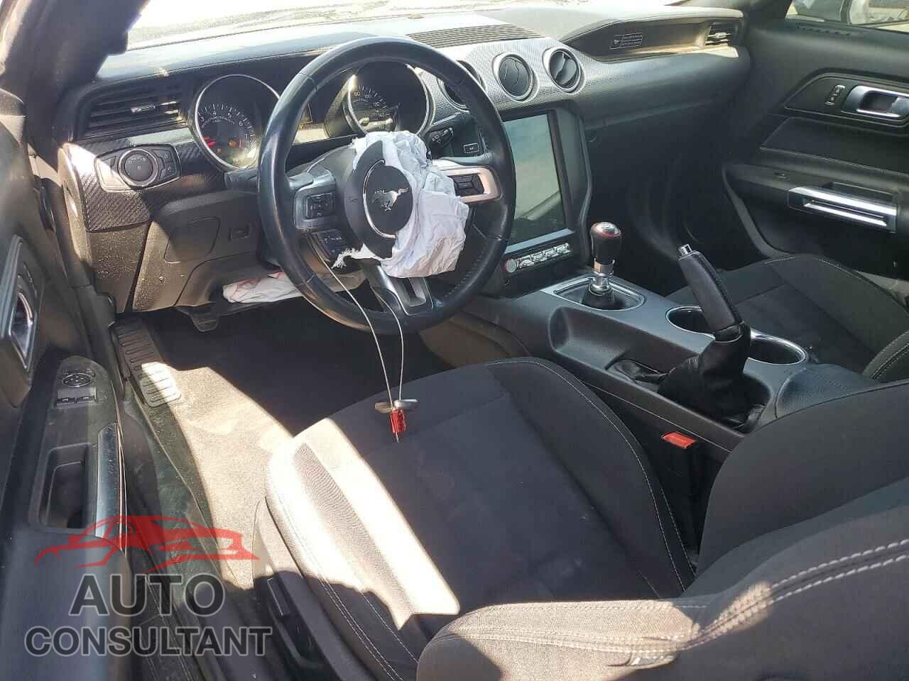 FORD MUSTANG 2020 - 1FA6P8CF9L5124933