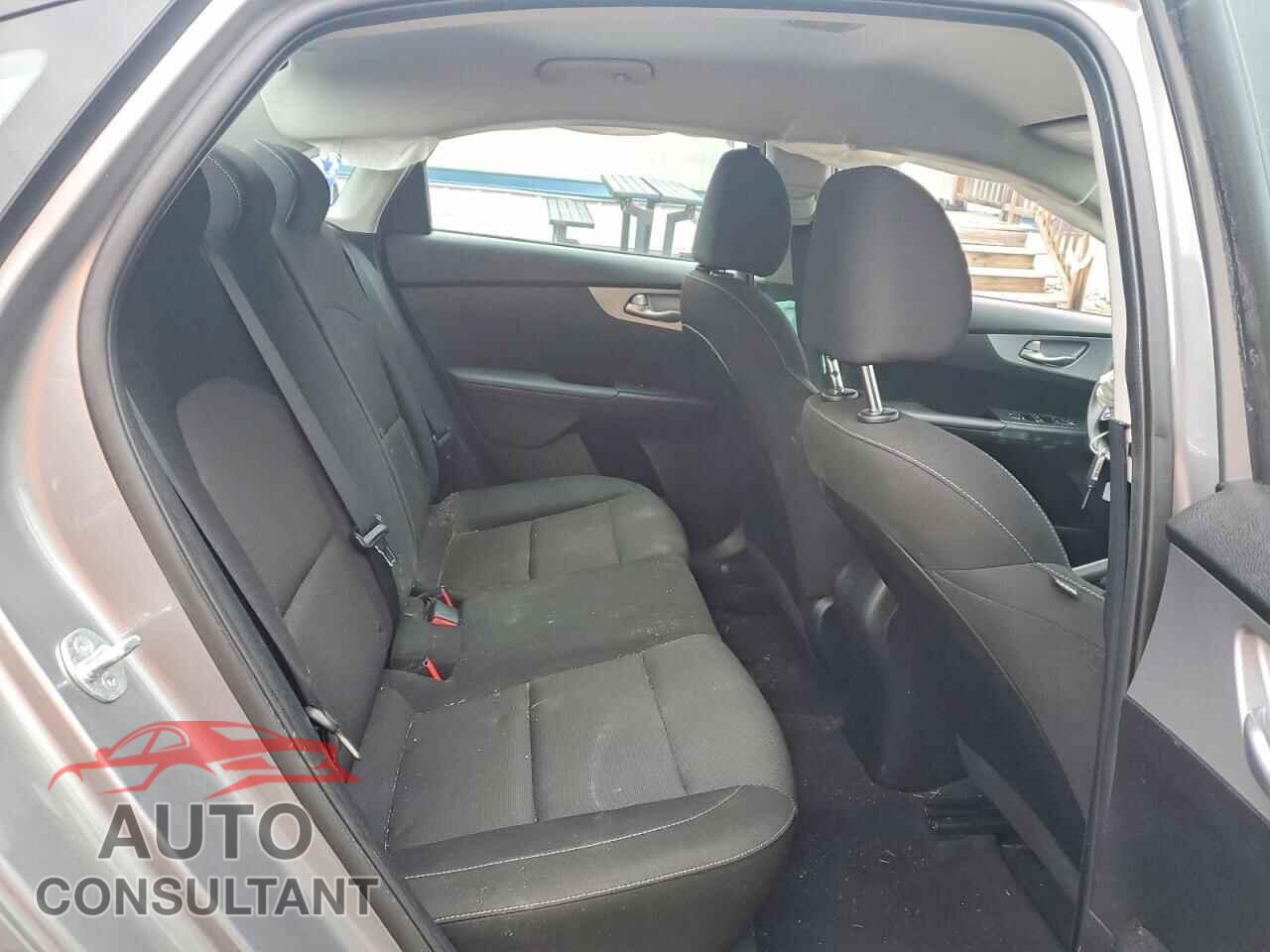 KIA FORTE 2023 - 3KPF24AD3PE641982
