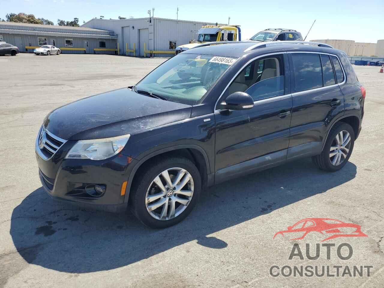 VOLKSWAGEN TIGUAN 2010 - WVGAV7AX8AW524503