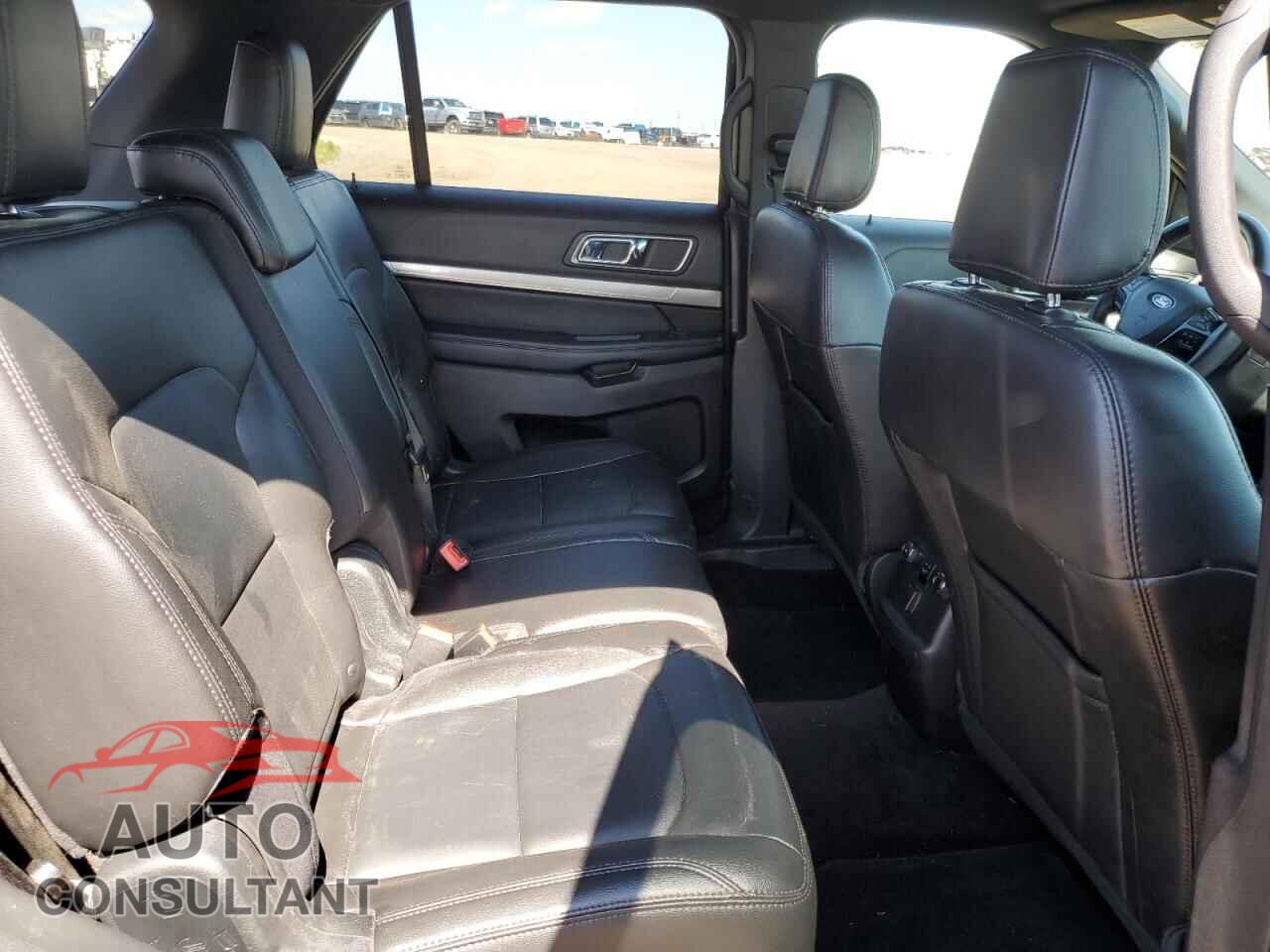 FORD EXPLORER 2018 - 1FM5K8DH8JGB60677