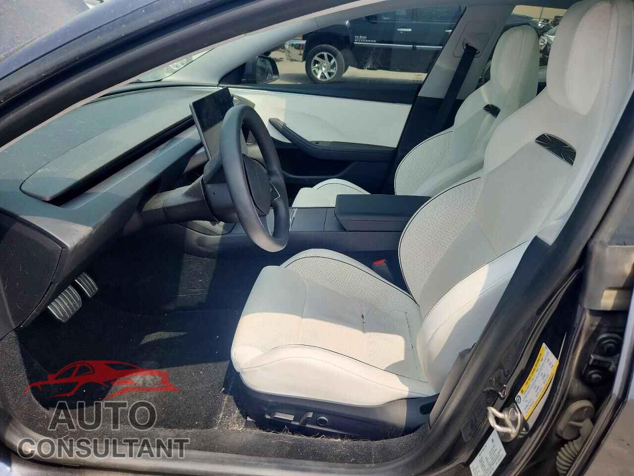 TESLA MODEL 3 2024 - 5YJ3E1ET2RF773817