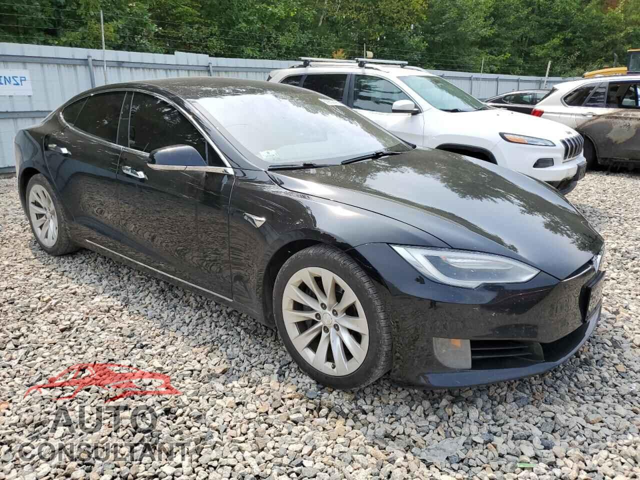TESLA MODEL S 2017 - 5YJSA1E22HF204768