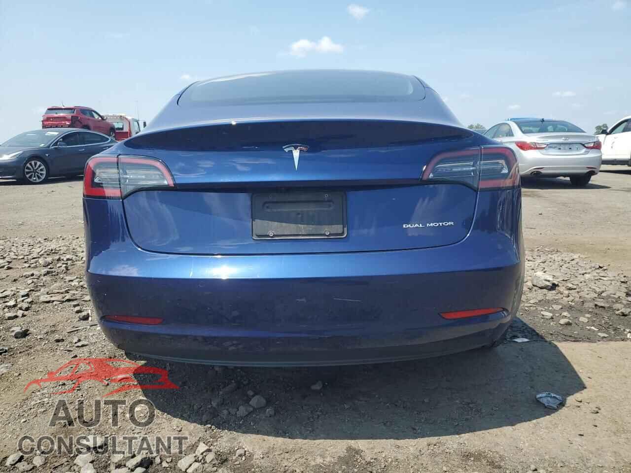 TESLA MODEL 3 2021 - 5YJ3E1EB2MF052476