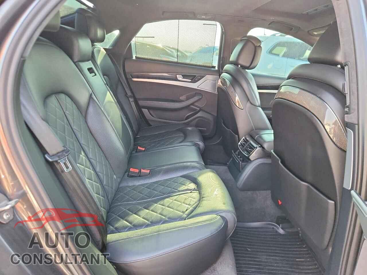 AUDI S8 2016 - WAUJSAFD9GN006808