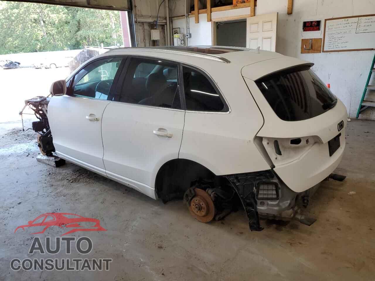 AUDI Q5 2011 - WA1LFAFP2BA026161