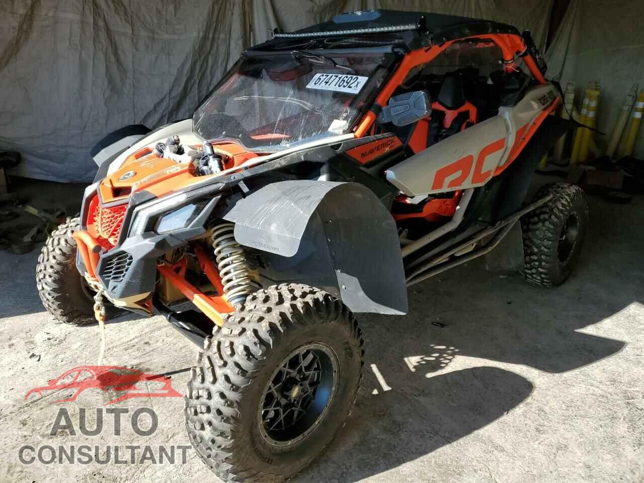 CAN-AM SIDEBYSIDE 2021 - 3JBVVAV47MK000460