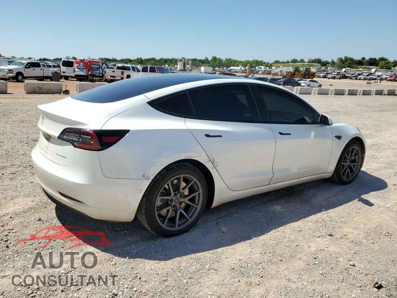 TESLA MODEL 3 2021 - 5YJ3E1EB2MF992762