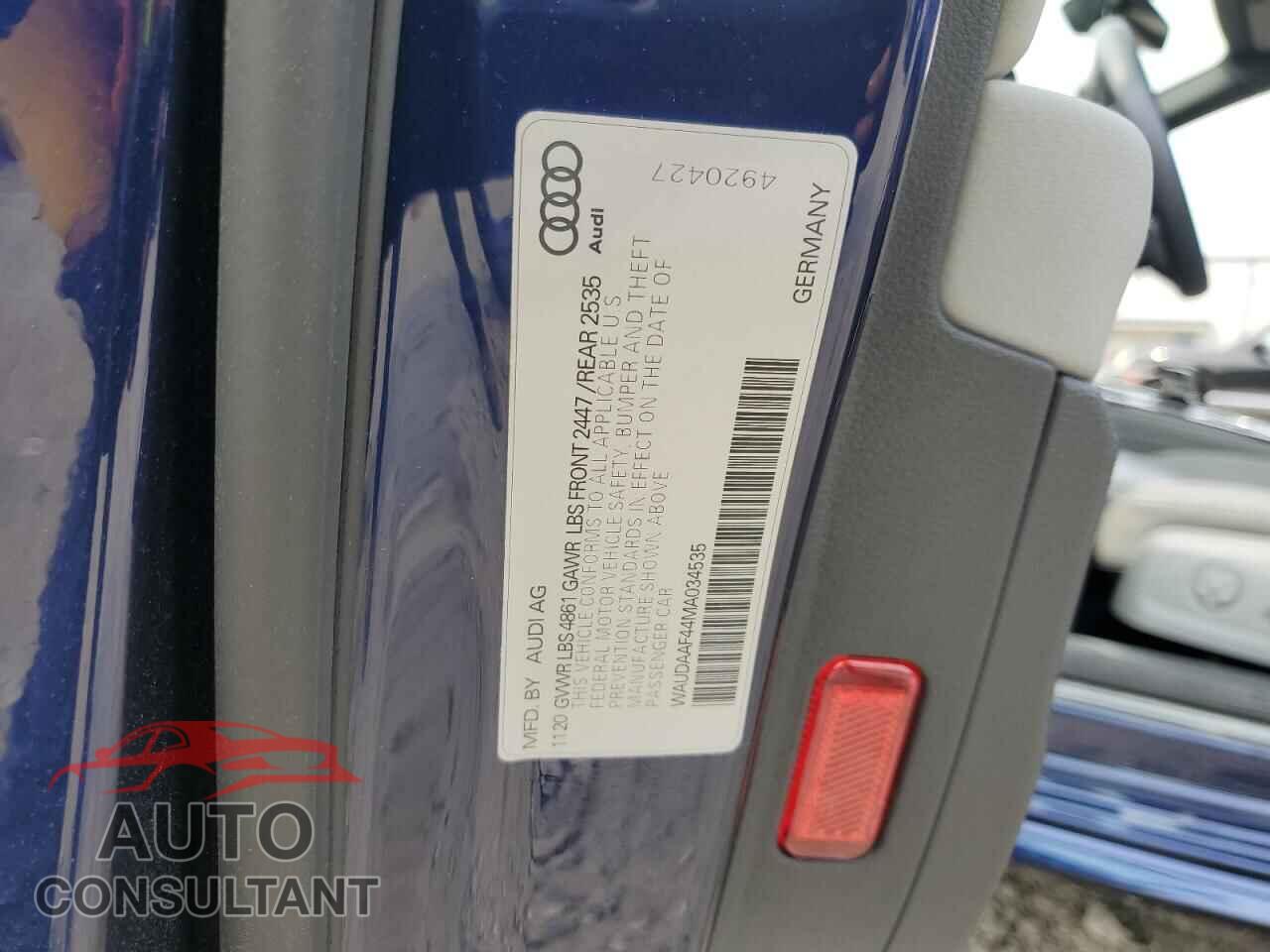 AUDI A4 2021 - WAUDAAF44MA034535