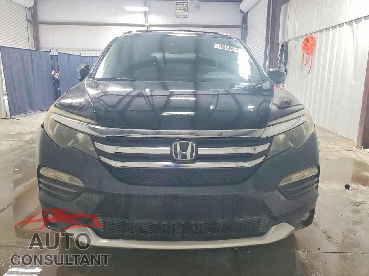 HONDA PILOT 2017 - 5FNYF6H91HB035800
