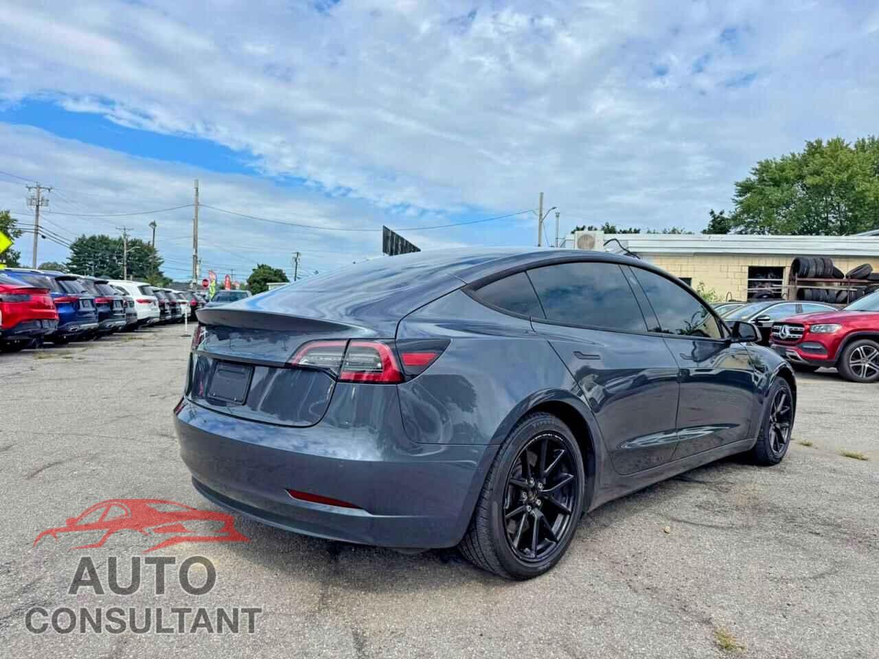 TESLA MODEL 3 2021 - 5YJ3E1EA9MF908427