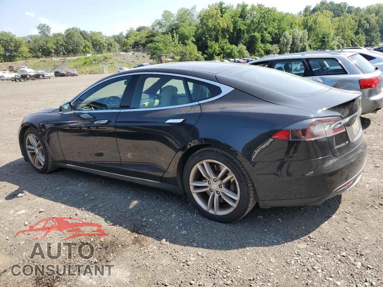 TESLA MODEL S 2015 - 5YJSA1E22FF102187