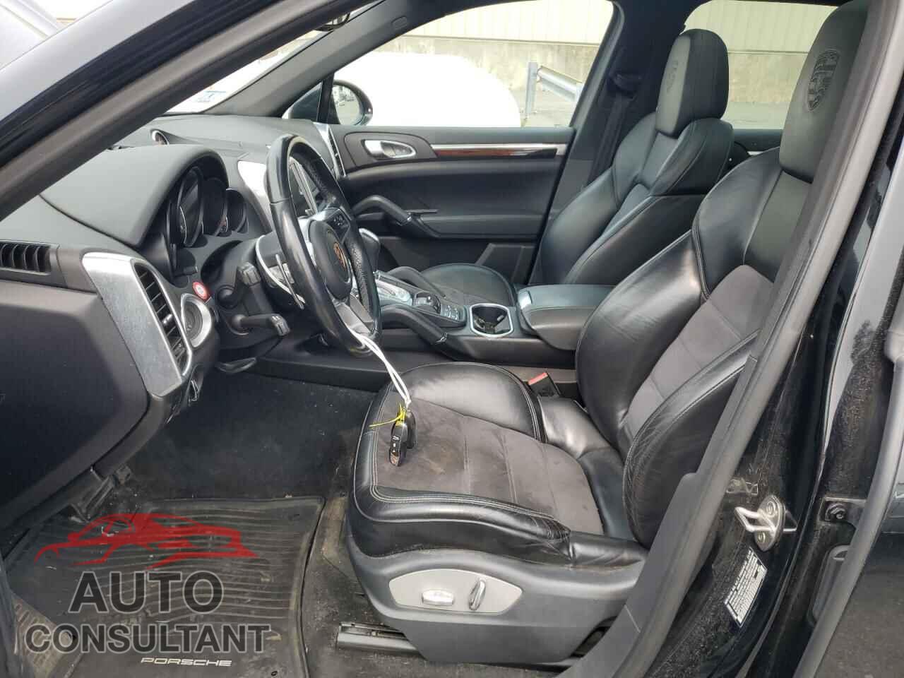 PORSCHE CAYENNE 2017 - WP1AA2A29HKA86629