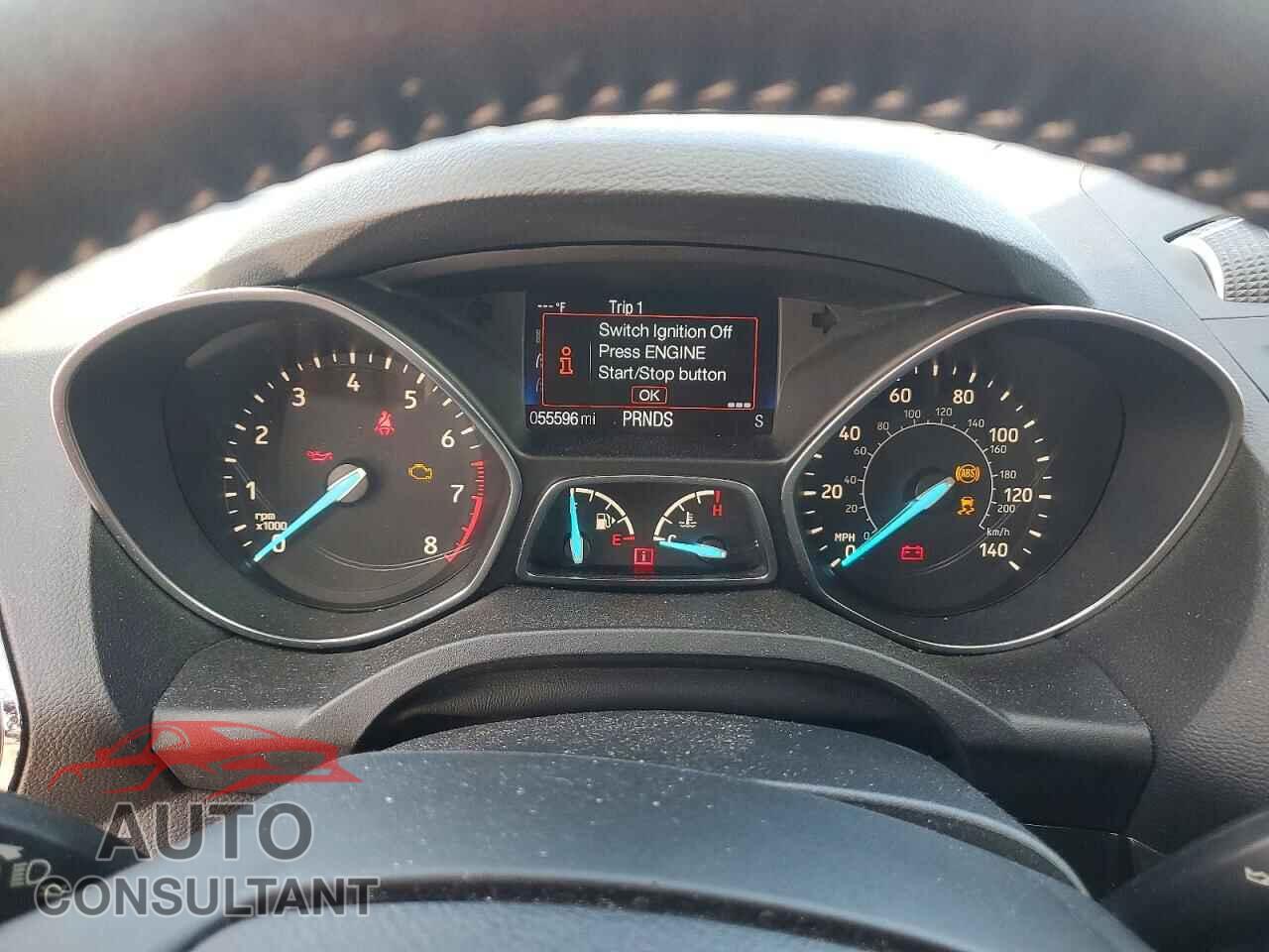 FORD ESCAPE 2017 - 1FMCU0J90HUE86128