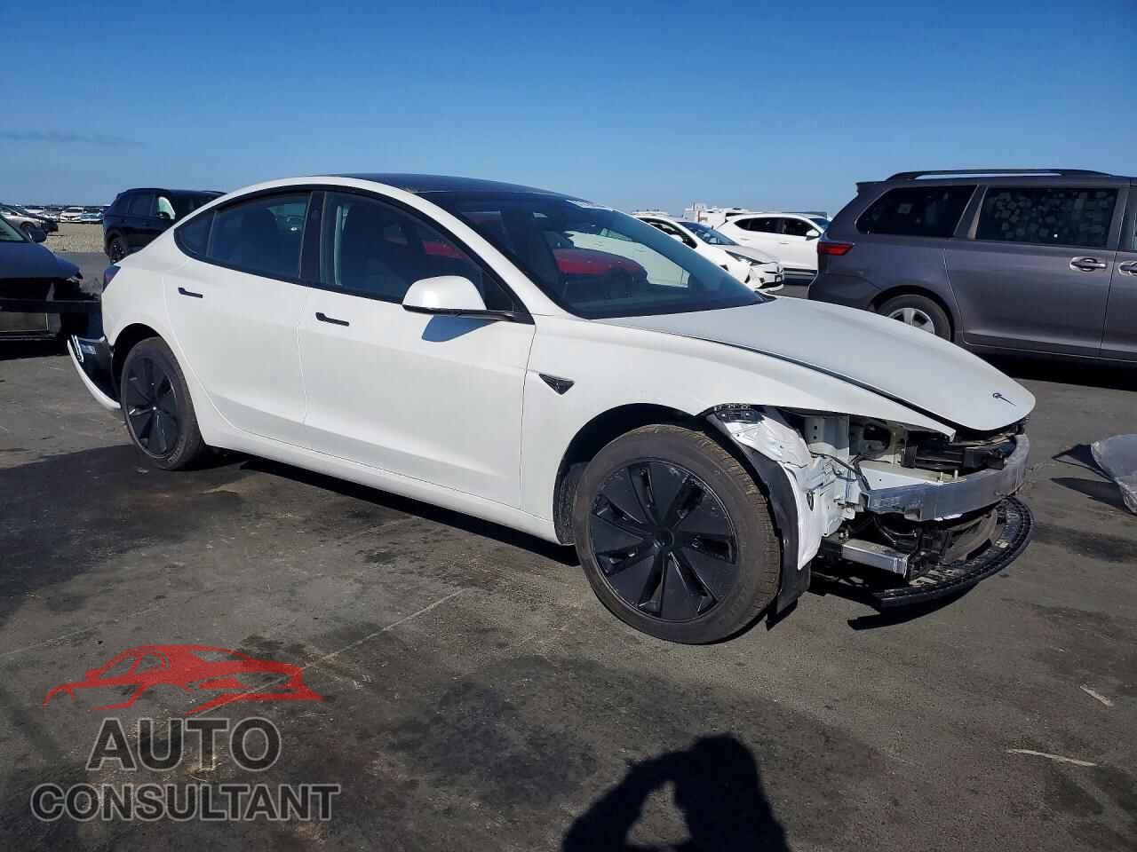 TESLA MODEL 3 2026 - 5YJ3E1EAXTF206437