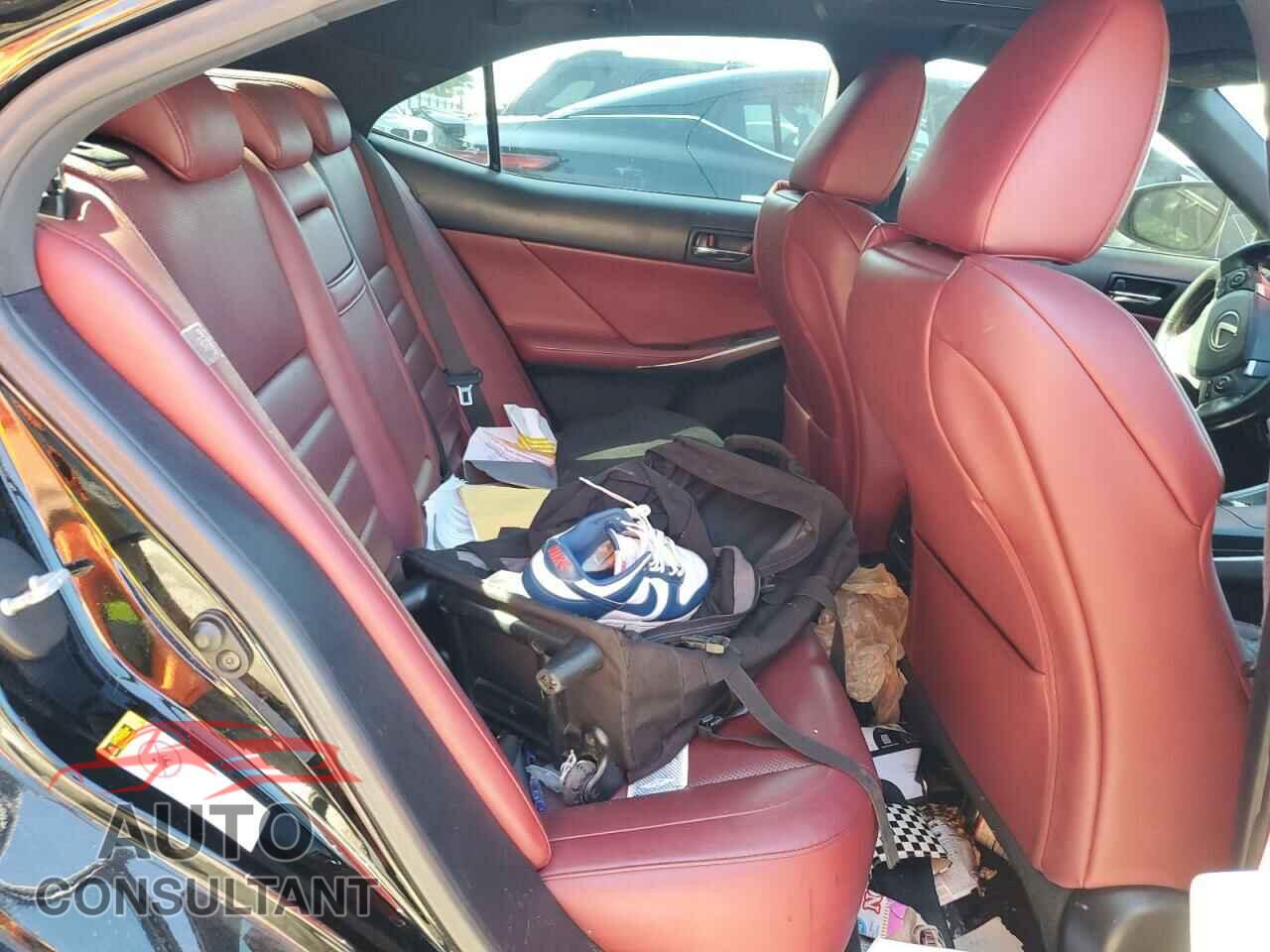 LEXUS IS 2014 - JTHBF1D20E5032397