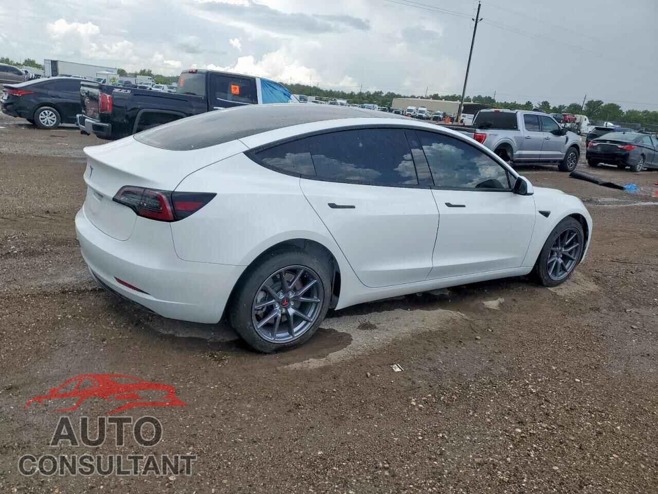 TESLA MODEL 3 2023 - 5YJ3E1EA7PF572409
