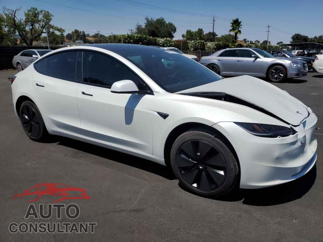 TESLA MODEL 3 2024 - 5YJ3E1EA4RF857698