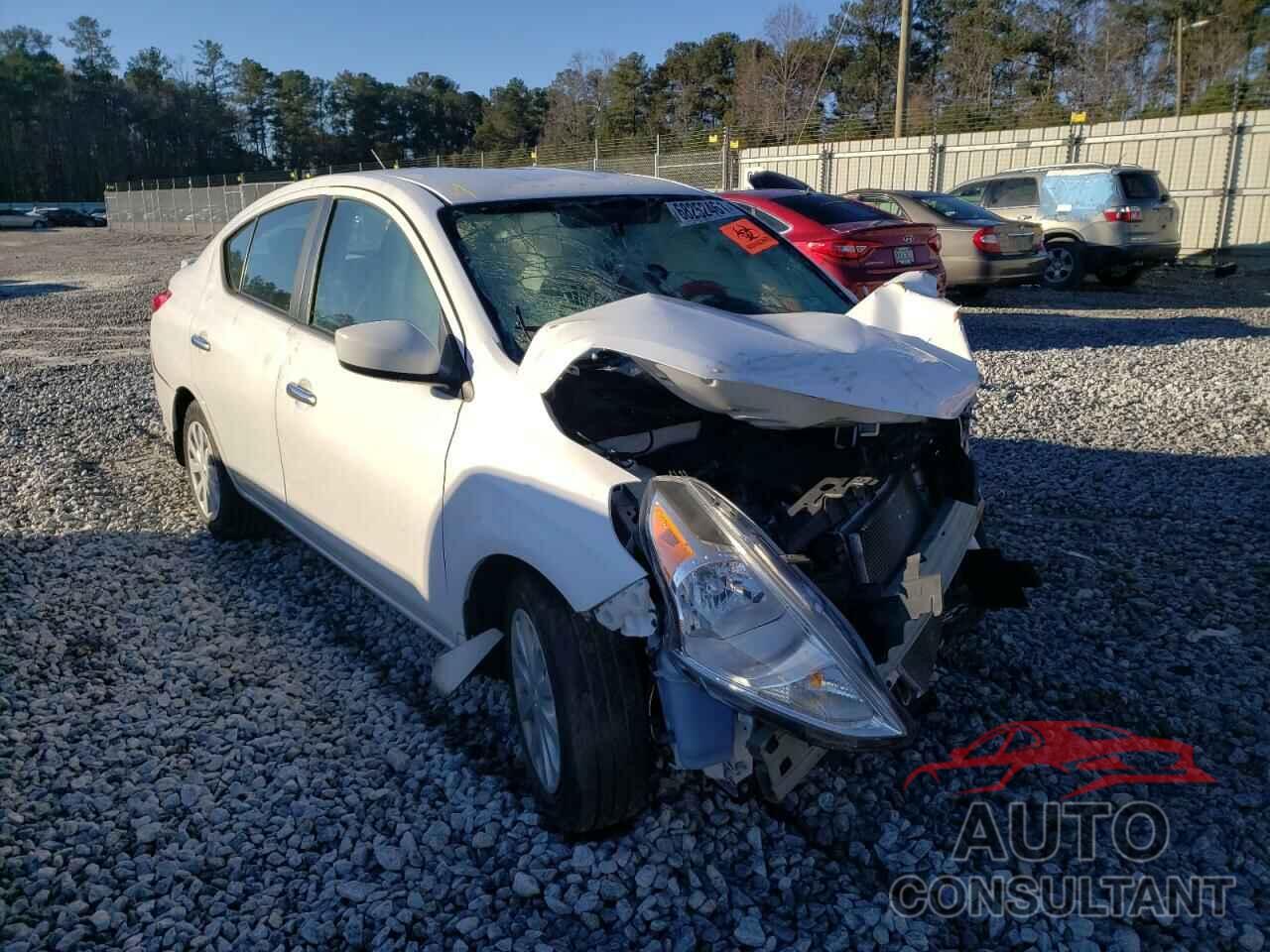 NISSAN VERSA 2018 - 3N1CN7AP5JL875553