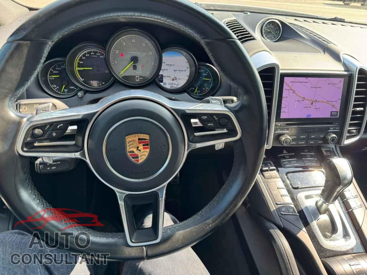 PORSCHE CAYENNE 2017 - WP1AE2A27HLA74767