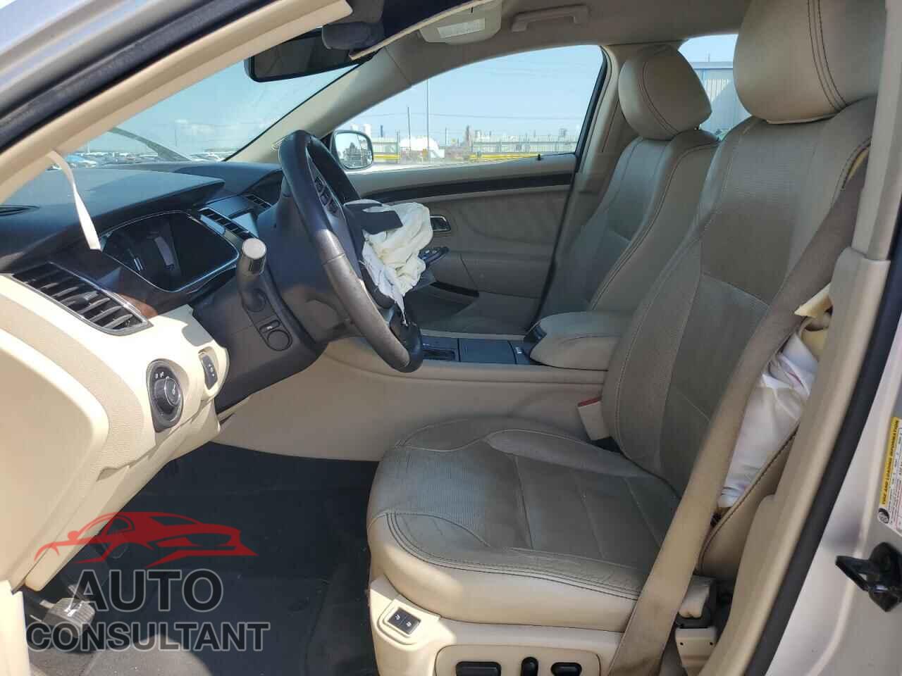 FORD TAURUS 2015 - 1FAHP2F83FG180278