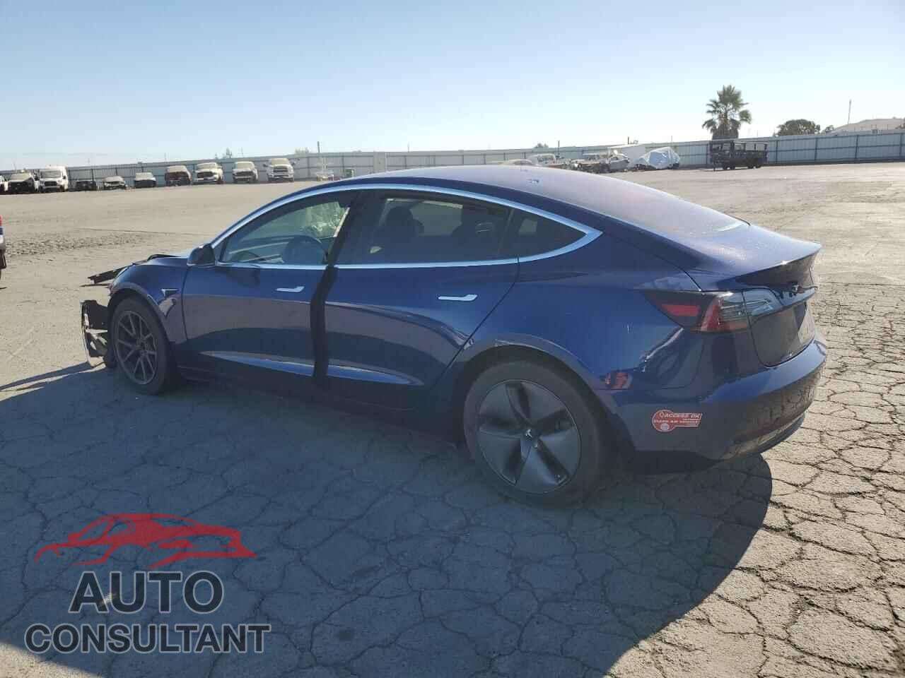 TESLA MODEL 3 2018 - 5YJ3E1EA5JF040325