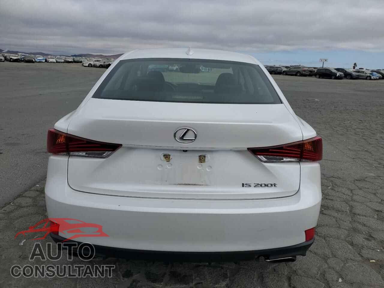 LEXUS IS 2017 - JTHBA1D28H5053775