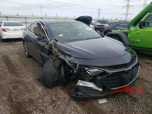 CHEVROLET MALIBU 2016 - 1G1ZE5ST9GF210531
