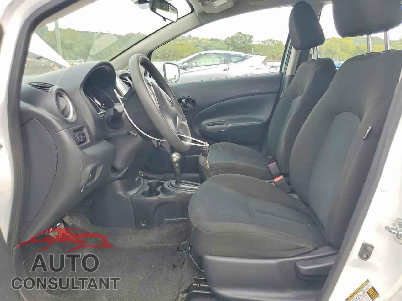 NISSAN VERSA 2017 - 3N1CE2CP0HL354041