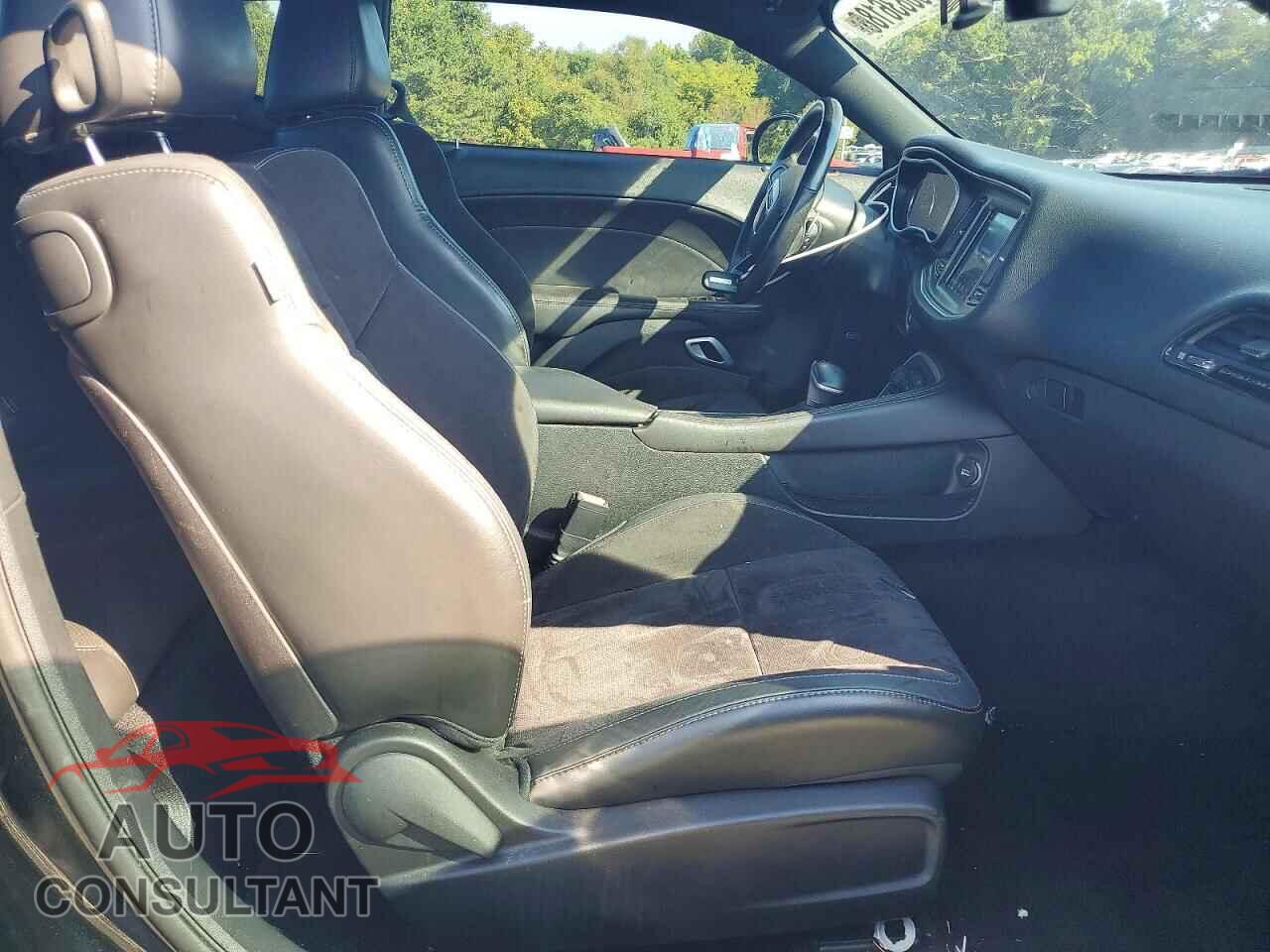 DODGE CHALLENGER 2018 - 2C3CDZBT6JH252270