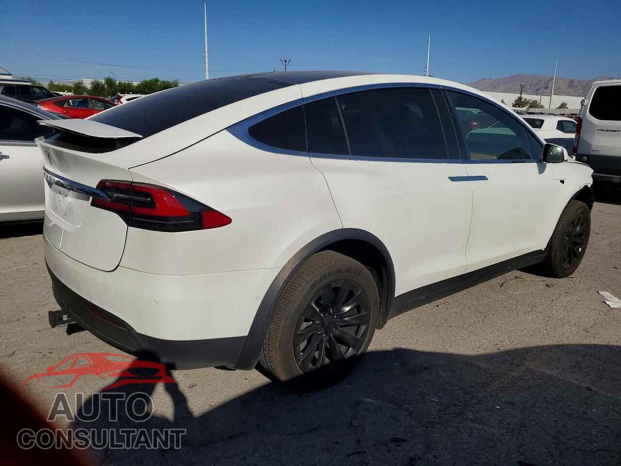 TESLA MODEL X 2019 - 5YJXCBE24KF193172