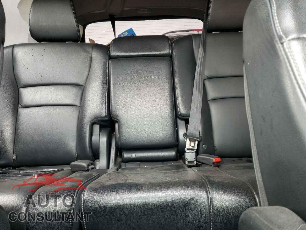HONDA PILOT 2019 - 5FNYF5H97KB005671