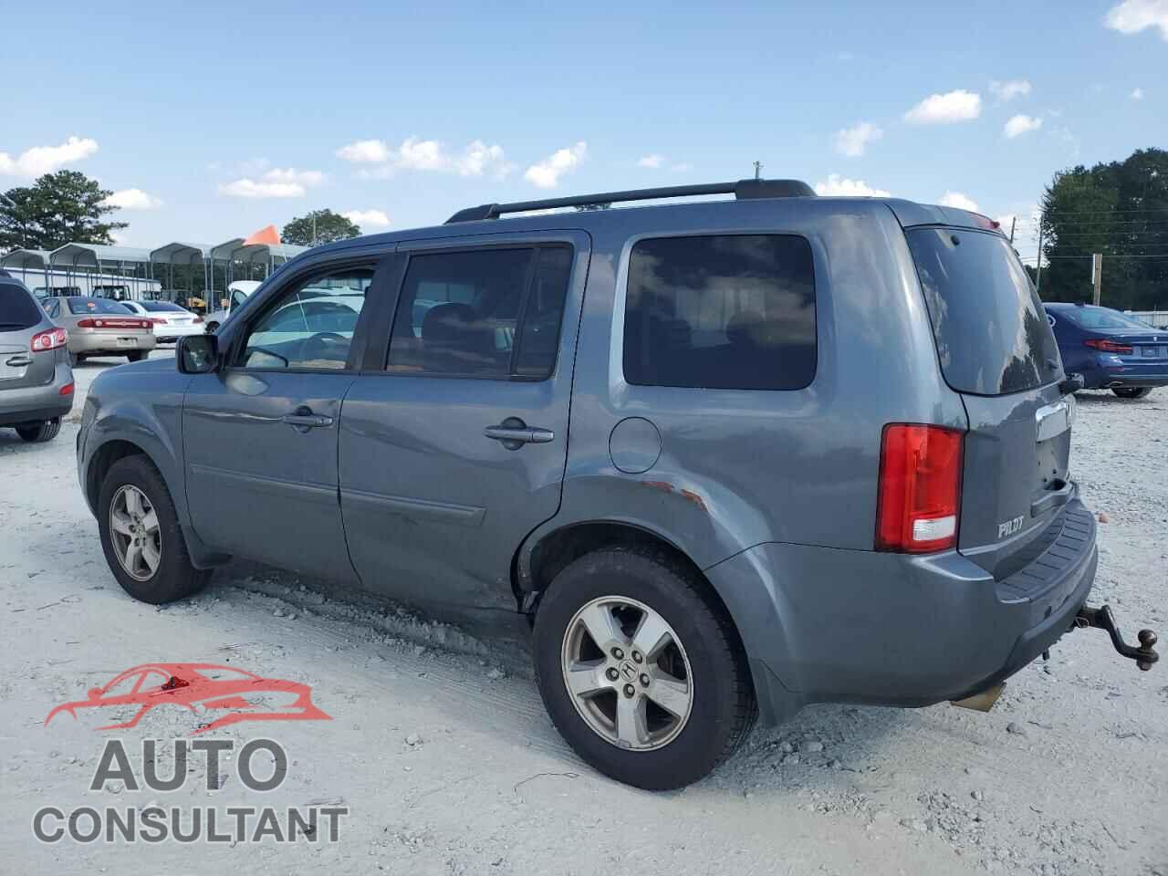 HONDA PILOT 2011 - 5FNYF4H5XBB095647