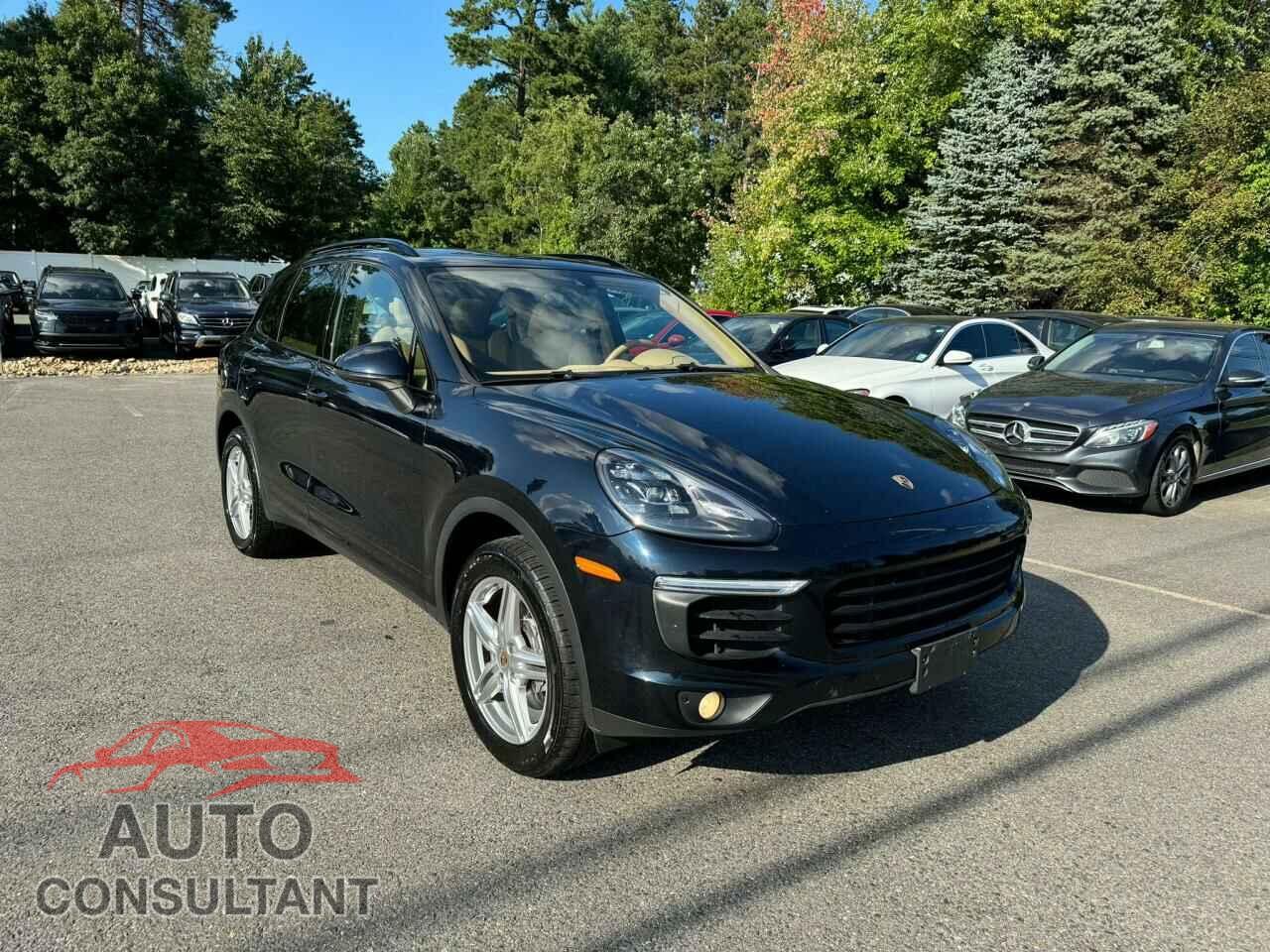 PORSCHE CAYENNE 2016 - WP1AA2A24GLA02872