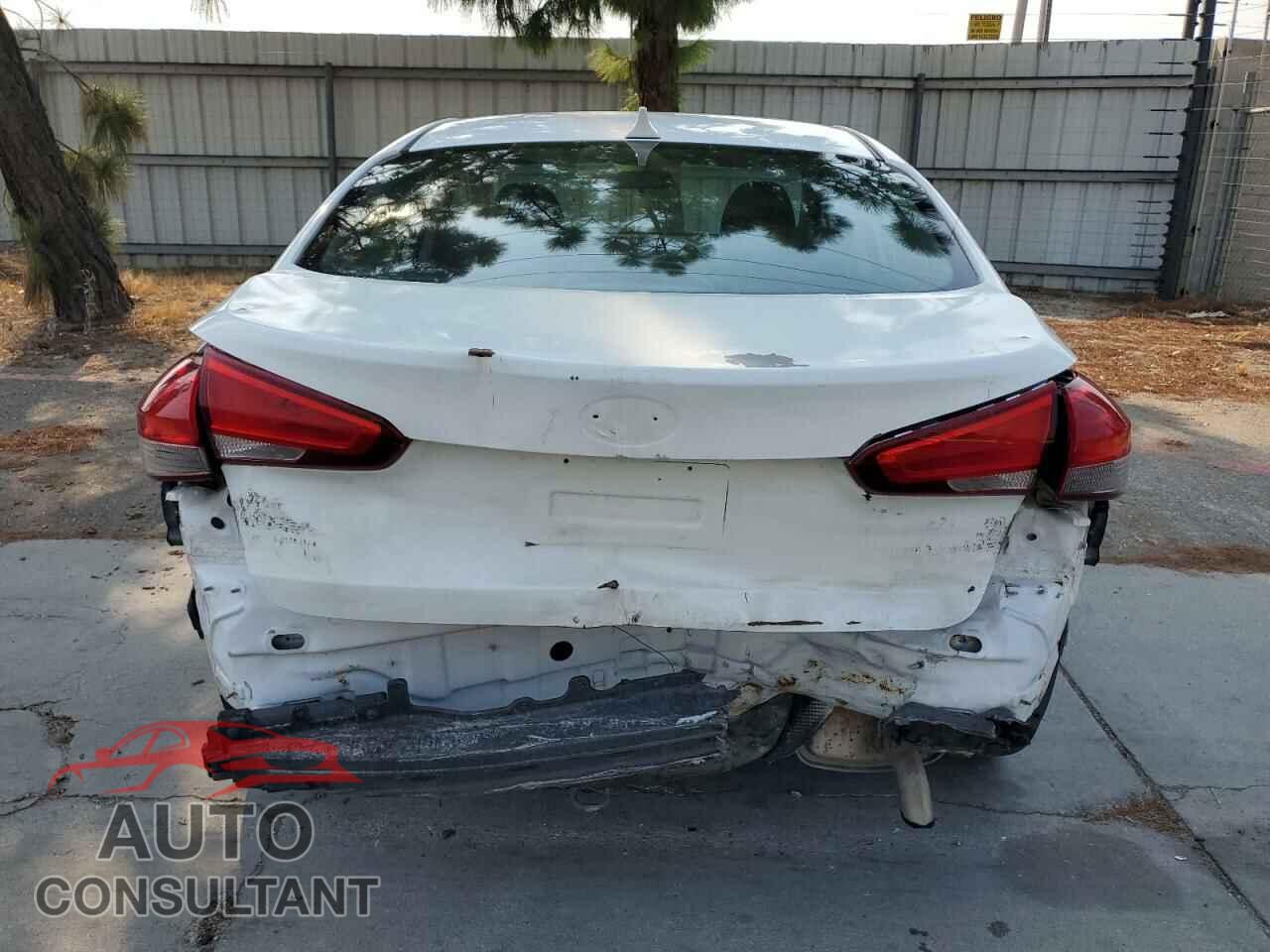 KIA FORTE 2017 - 3KPFK4A76HE085064
